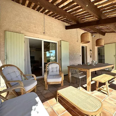 Villa L'oulivo, Pour 10 Personnes Avec Piscine Privee Dans Le Domaine De Valcros A La Londe-les-Maures