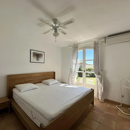 L'oulivo, Pour 10 Personnes Avec Piscine Privee Dans Le Domaine De Valcros A Villa